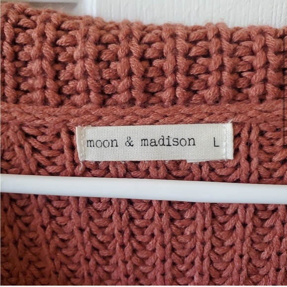 Anthropologie Moon & Madison Burnt Orange Cable Knit Off Shoulder Sweater - Picture 5 of 7